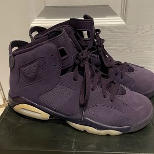 Authentic Air Jordan 6 Sneakers in purple dynasty. Worn a few times only.